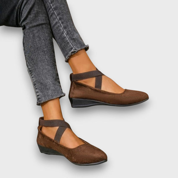 Arelia | Sandales compensées élégantes avec design croisé