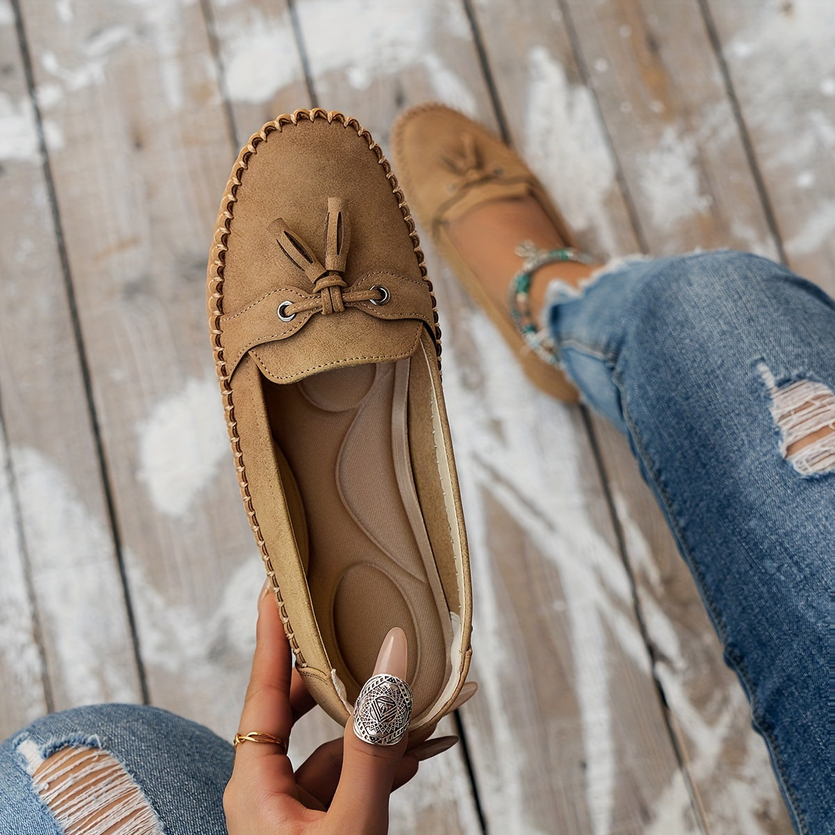 Nadine - Classic Loafers with Fringe Detail