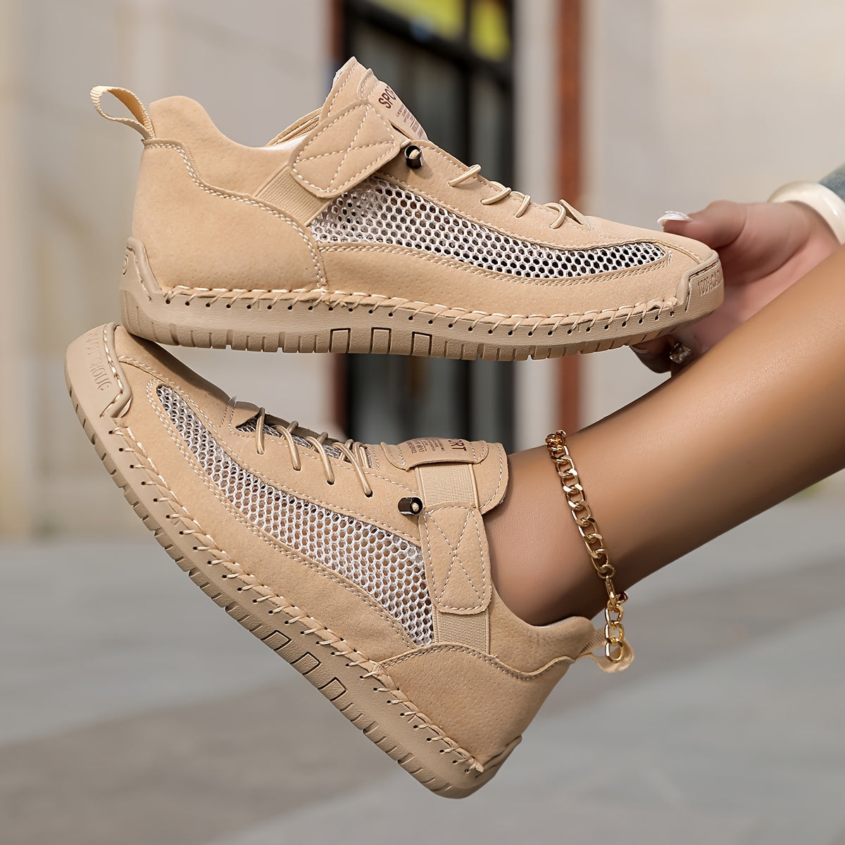 Mira – Summer comfort with breathable design