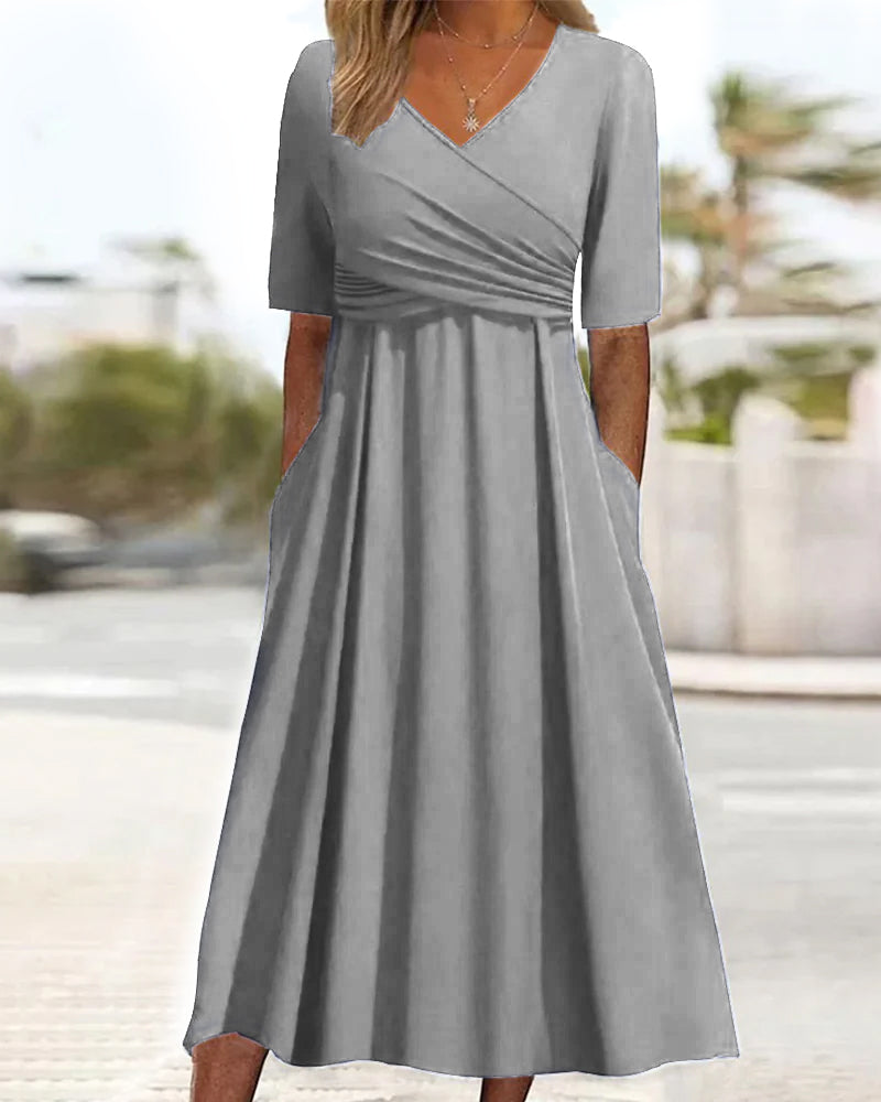 Pien - Robe Croisée à Manches Courtes.