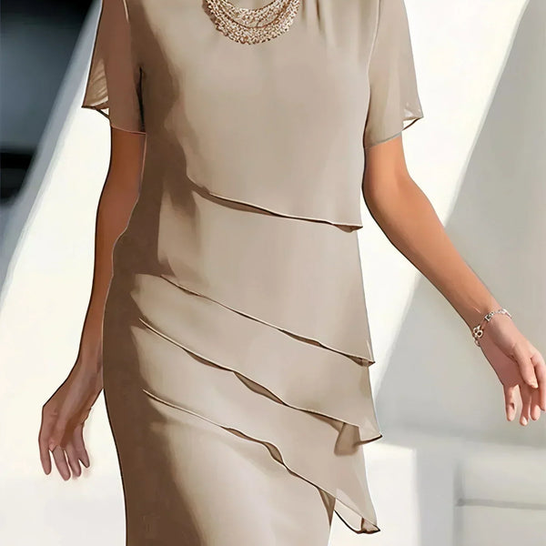 Anastasia | Robe Midi Luxueuse à Épaisseurs
