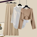  Ensemble de trois pièces : pull couleur café + chemise blanche + pantalon large kaki