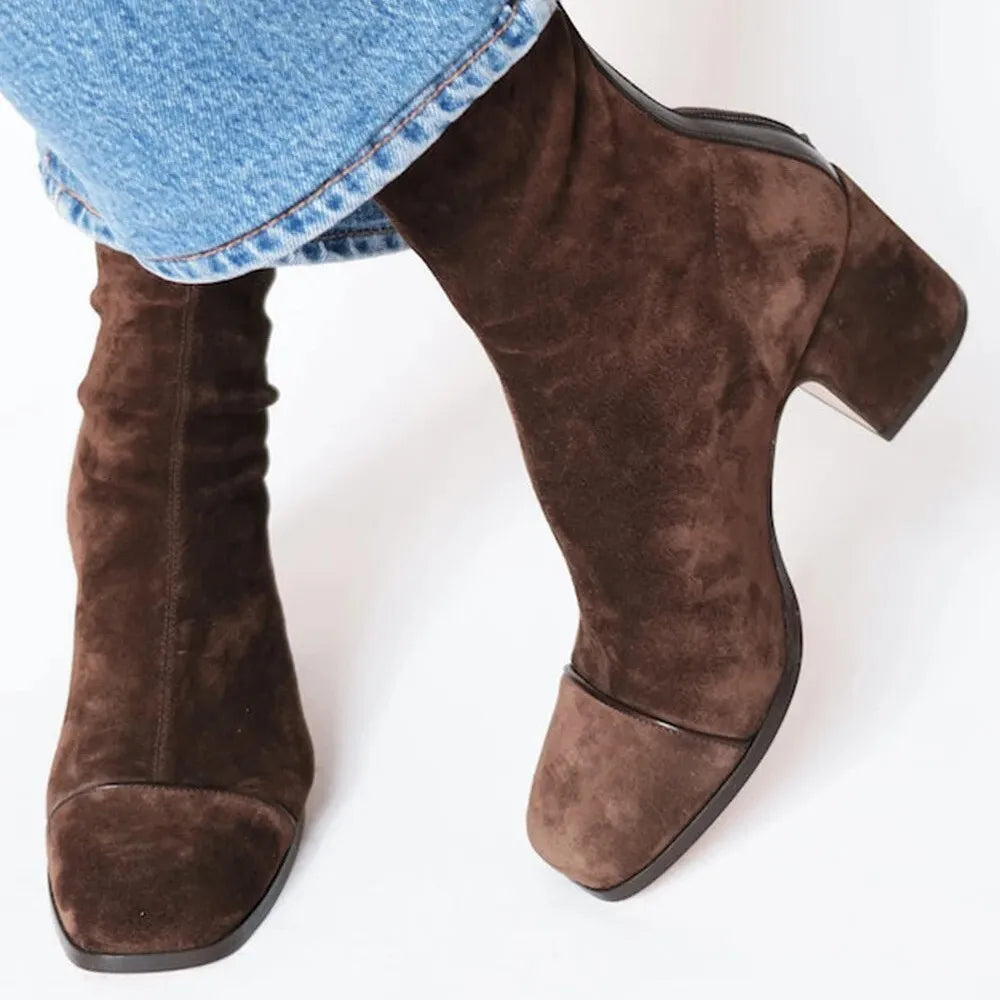 Victoria | Bottes à talons à bout carré