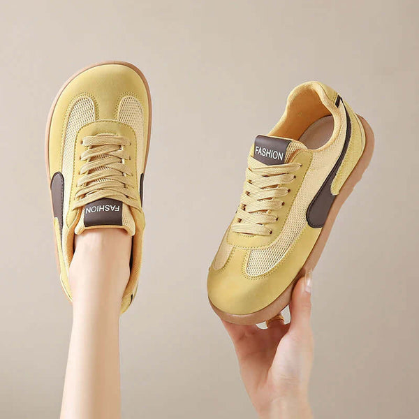 Sarah - Shoes with a Wide Toe Box