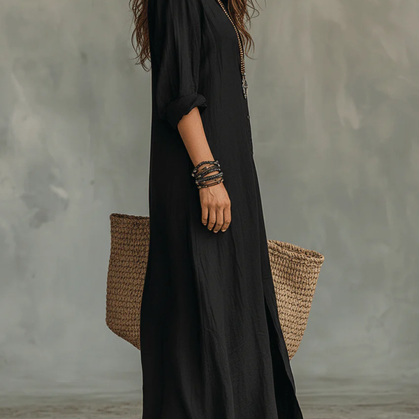 Soline | Relaxed V-Neck Button Maxi Dress