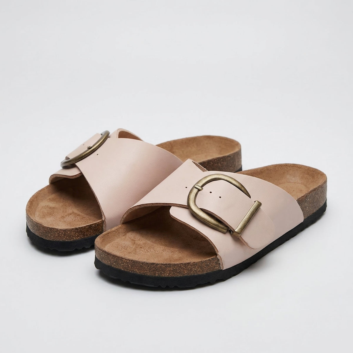Aurora – Comfortable sandals with a soft entry